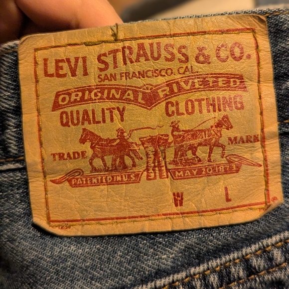 Vintage | Levi's Relaxed Fit 100% Cotton Denim Tapered Jeans - Picture 4 of 12